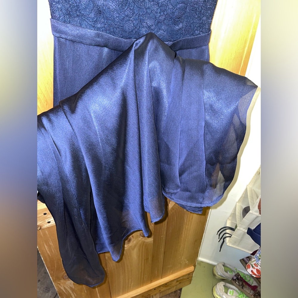 Belsoie Formal Dress - Picture 6 of 7